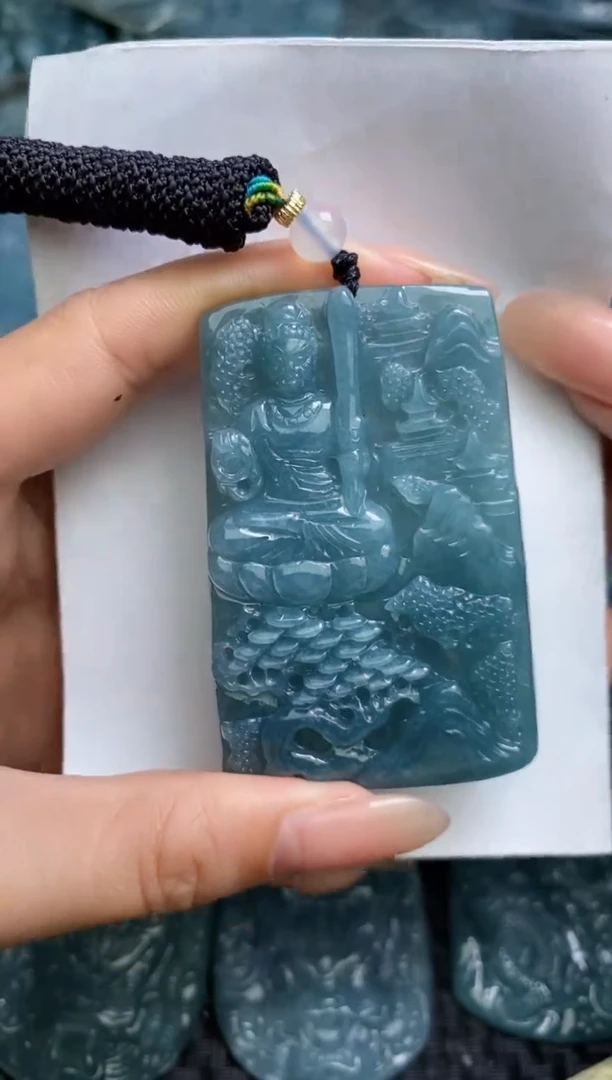 【闪购商品】翡翠颈饰未镶嵌