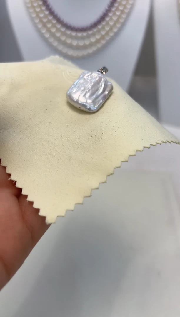 【闪购商品】淡水珍珠颈饰银S925镶嵌吊坠38