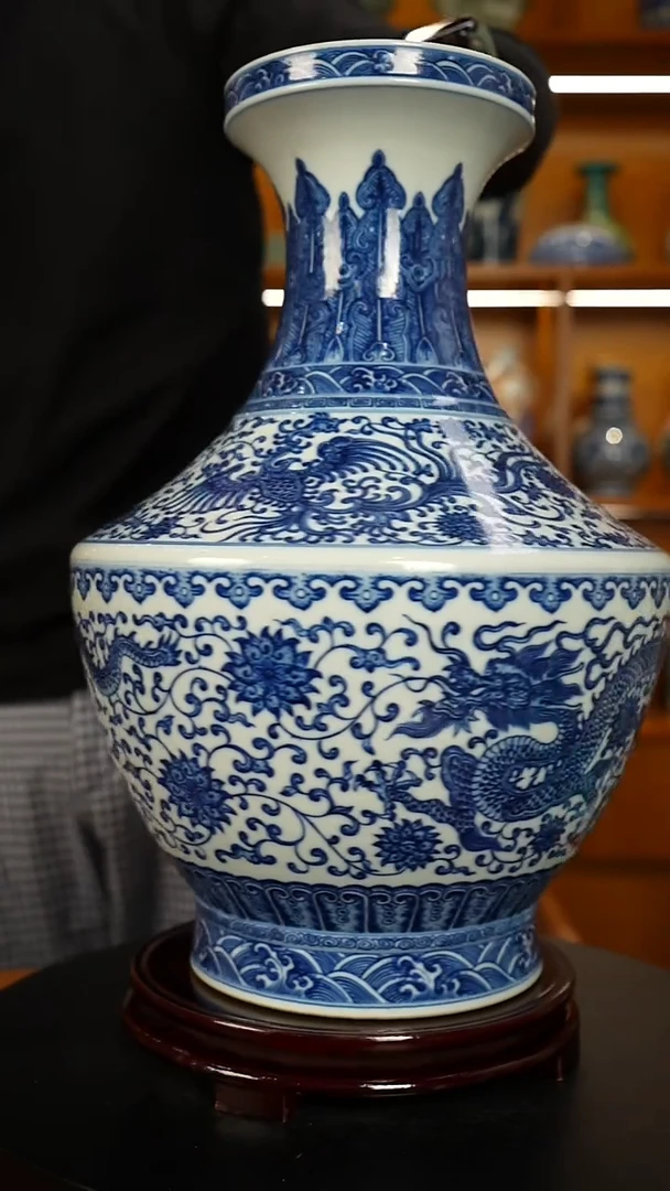 其他瓷仿古瓷   青花尊一只