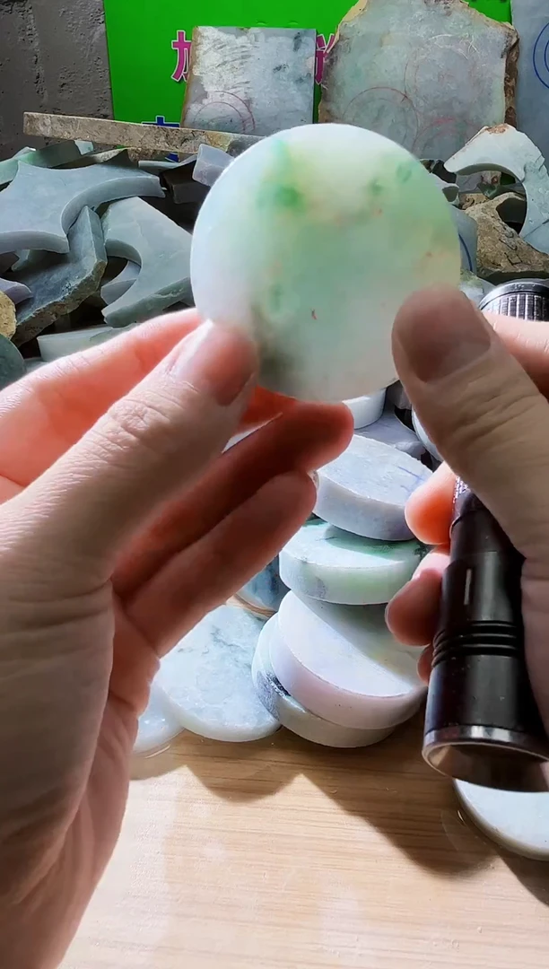 翡翠未镶嵌颈饰天然翡翠A货254