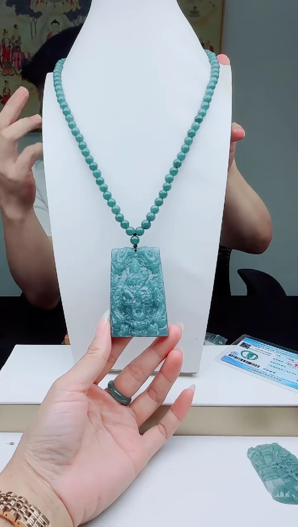 颈饰未镶嵌翡翠多样性发其一