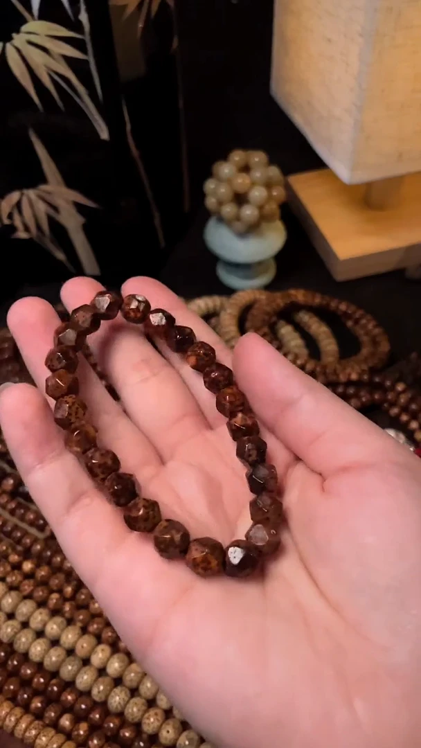 手串星月菩提精工级深珀钻石纹无相9*8手串