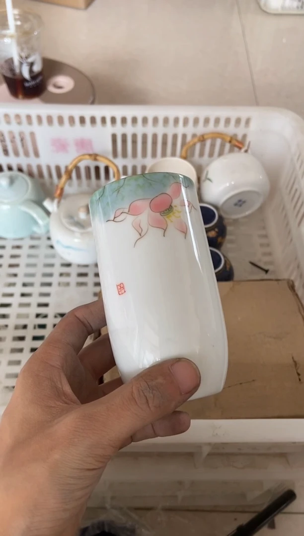 无运费险有瑕疵的摄影的产品有使用过的痕迹有点脏介意勿拍