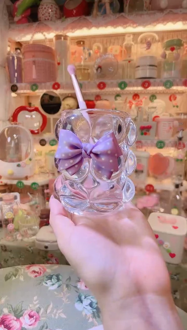 摆件品质好发货快放心拍！玻璃化妆笔筒