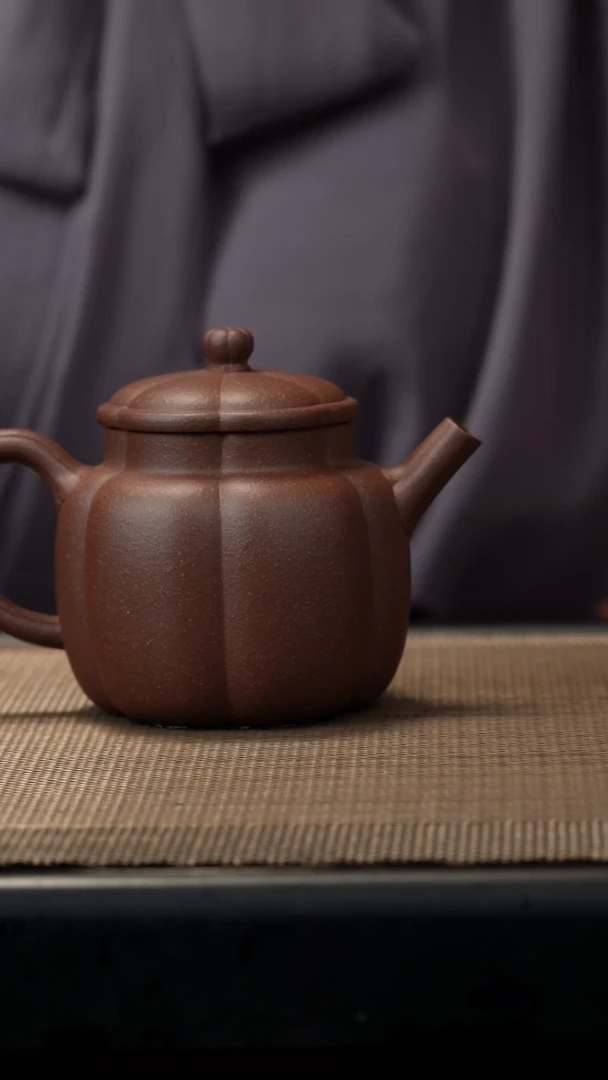 茶壶紫砂底槽清筋纹言心1/70CC