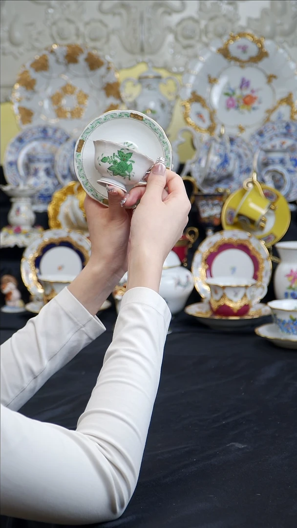 骨瓷婷婷中古器物如图所示29