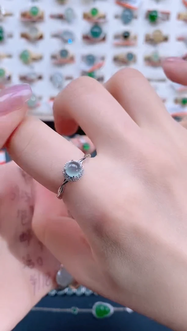 翡翠戒指银S925镶嵌天然翡翠