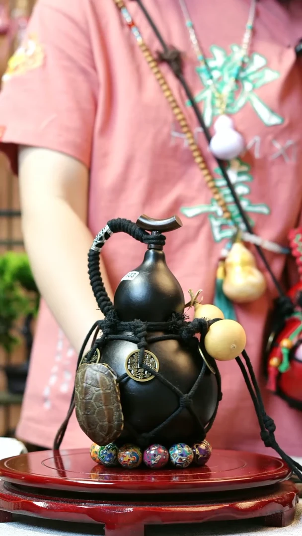 大漆酒葫芦，一物一拍送底座漏斗603