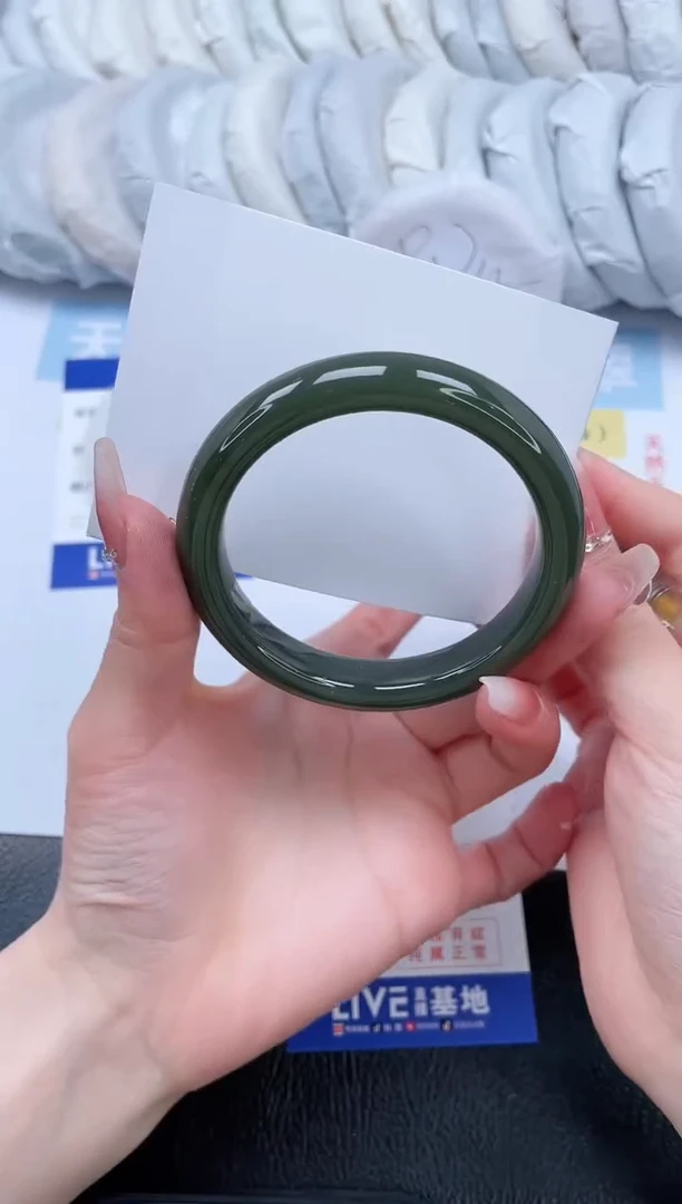 【闪购商品】和田玉手镯未镶嵌T226-57.5