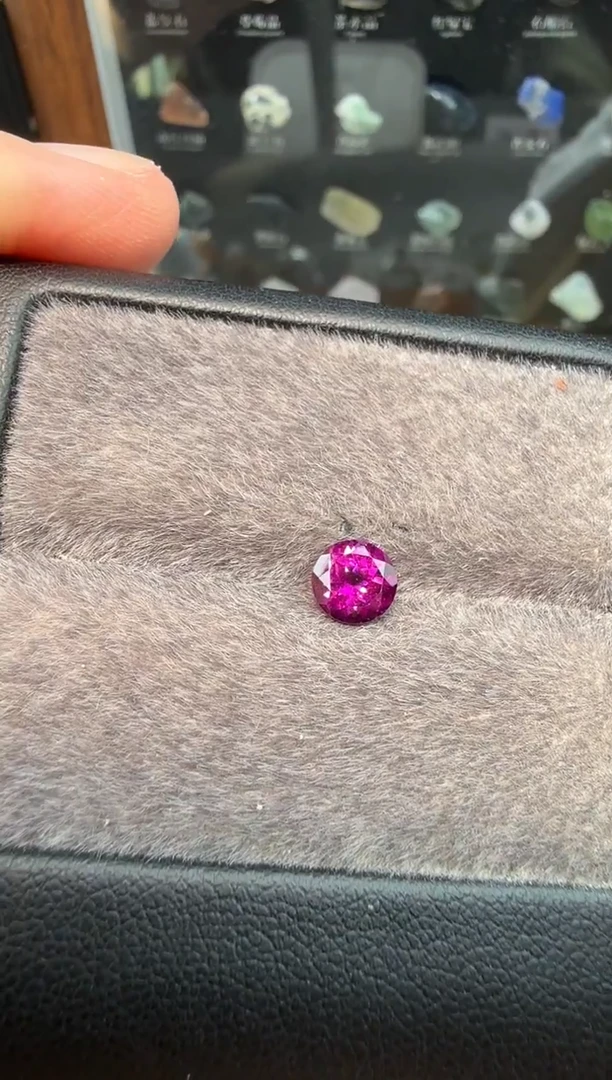 未镶嵌裸石石榴石（紫牙乌）1ct-A625-1p