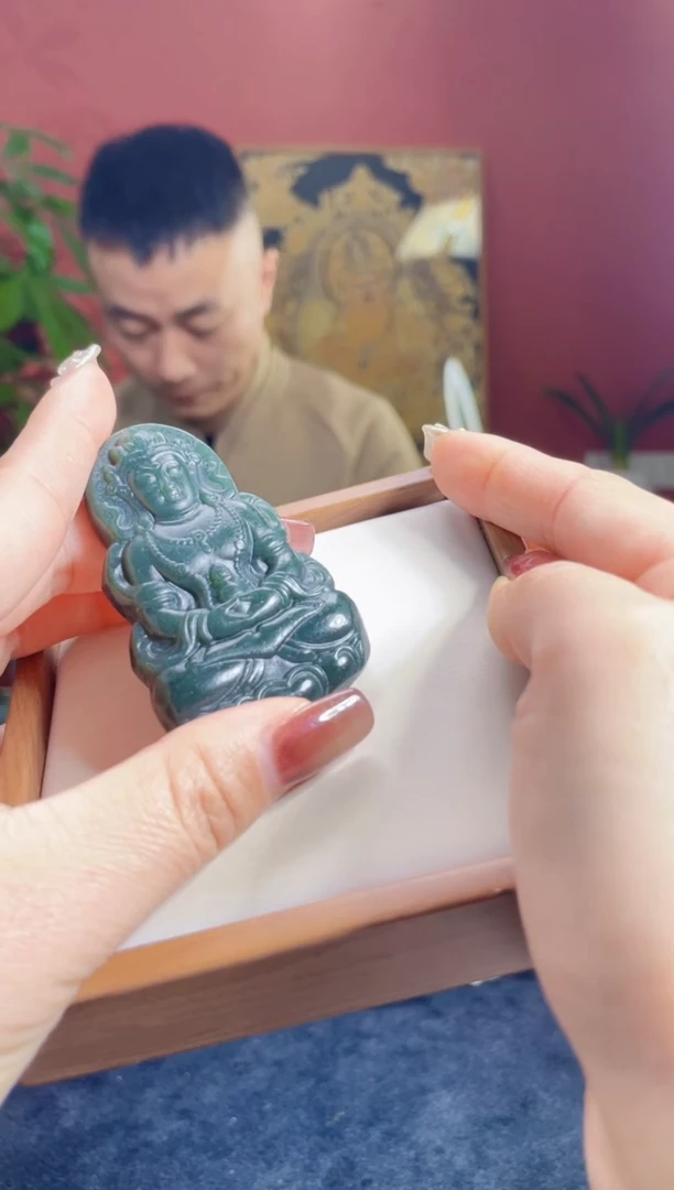 未镶嵌和田玉把件观音