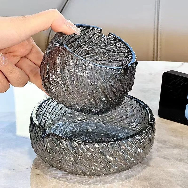 轻奢烟灰缸玻璃水晶玻璃个性创意潮流家用烟缸客厅办公室水晶防飞