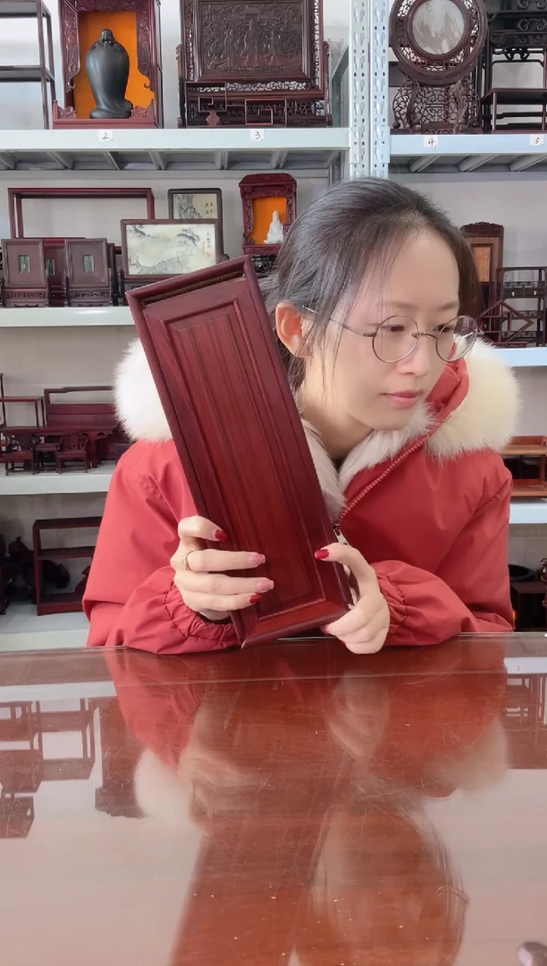 【闪购商品】红酸枝木类长方盒子30*10    130