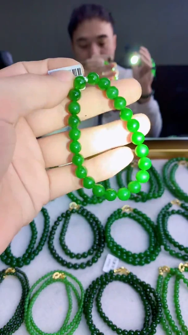 项链未镶嵌和田玉（碧玉）俄碧卡8无黑单圈