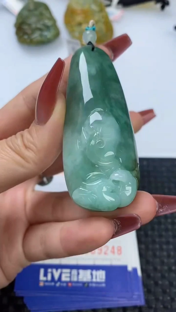 【闪购商品】翡翠颈饰未镶嵌1111111111111111