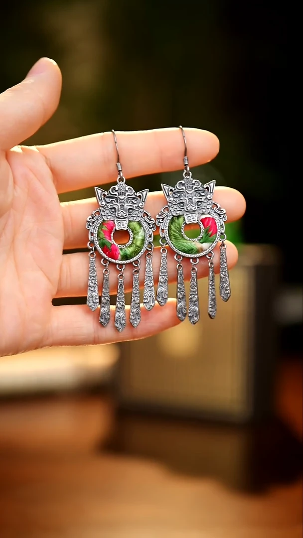 刺绣私人定制苗族手工A377