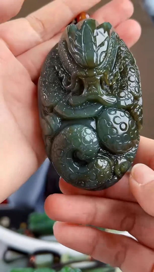 颈饰未镶嵌和田玉拍一发一