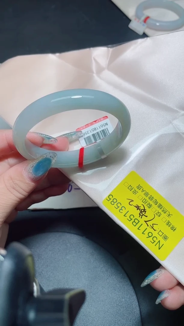 未镶嵌手镯翡翠57贵/13585