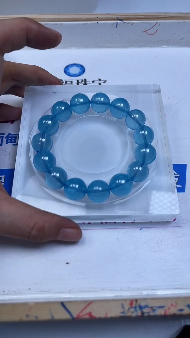 未镶嵌散珠红宝石天空蓝宝石14mm1个46.8元
