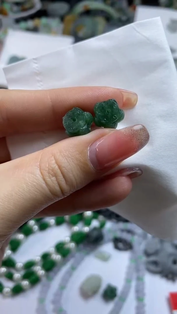 定制翡翠未镶嵌毛货定制不退不换