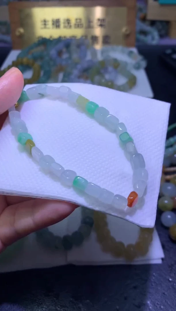 未镶嵌定制翡翠毛货