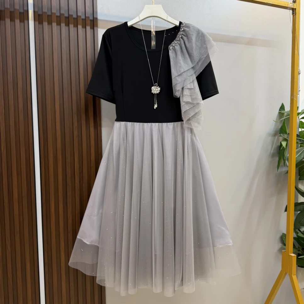 夏季新款大码女装时尚洋气宽松气质设计师款拼接显瘦圆领连衣裙