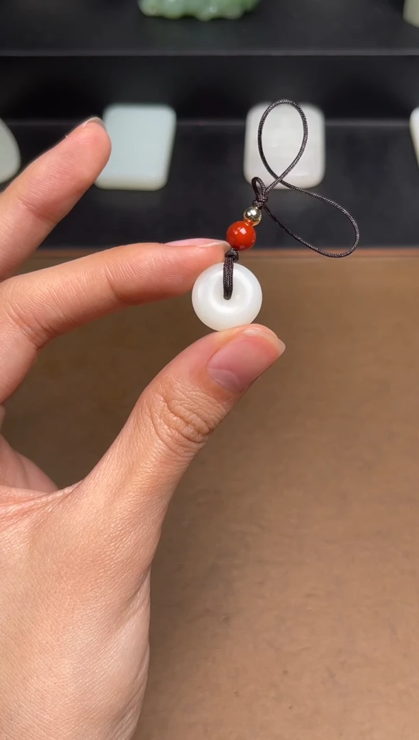 【闪购商品】和田玉未镶嵌颈饰53 卡15mm尺寸