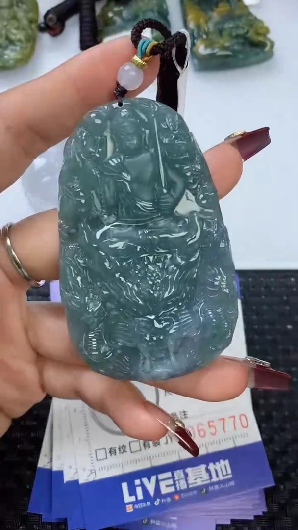 【闪购商品】翡翠颈饰未镶嵌111111111111111