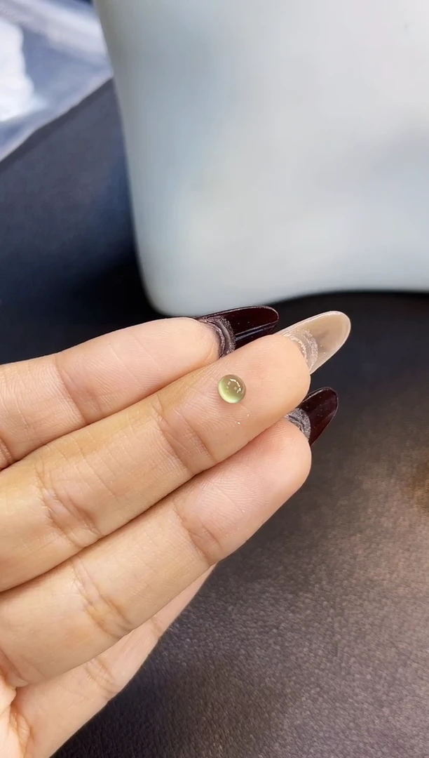 裸石翡翠冰丽56葡萄肉蛋面4.3*3.9*2