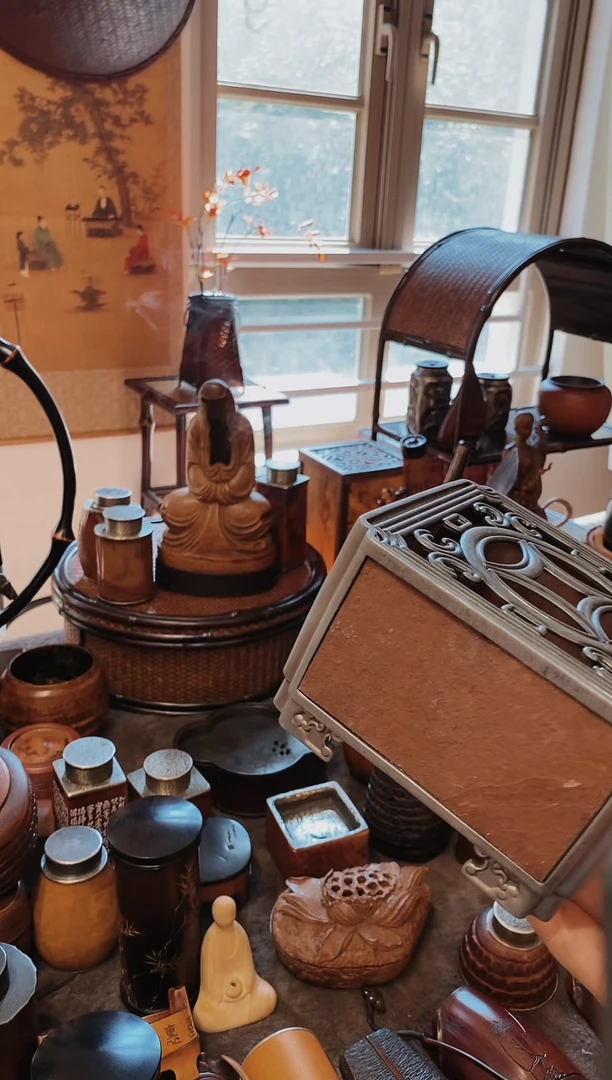 岩石和锡精品温茶器