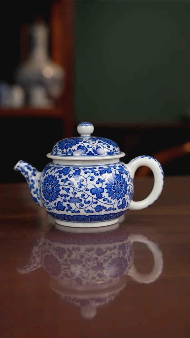 晓月柴窑 缠枝茶壶