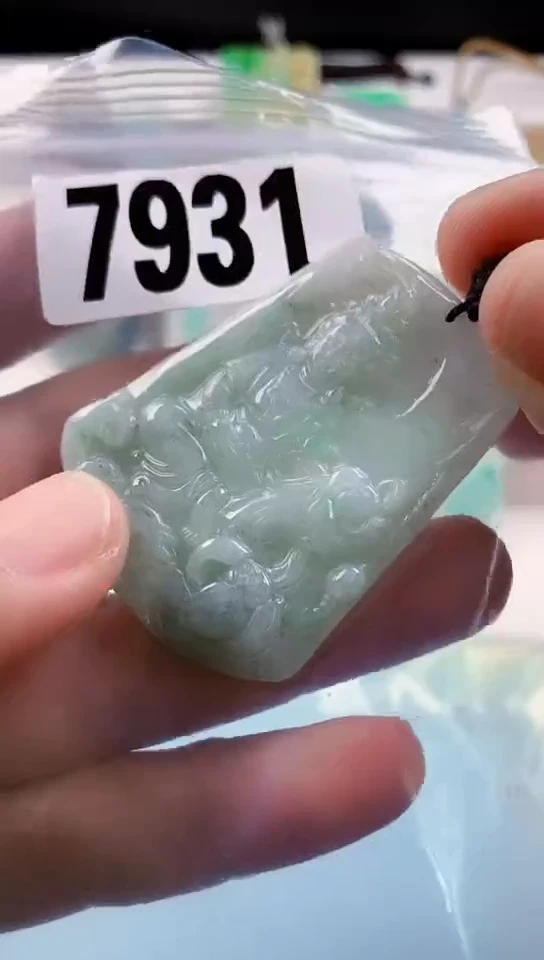 【闪购商品】翡翠挂件未镶嵌天然翡翠吊坠挂件