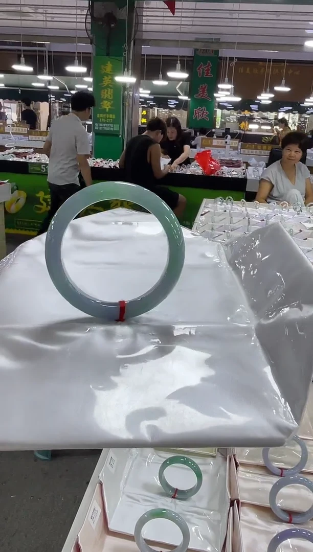 未镶嵌手镯翡翠翡翠手镯定制意向金