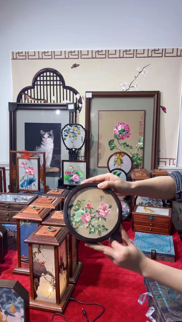 织绣精品苏绣手工刺绣，成品摆件25