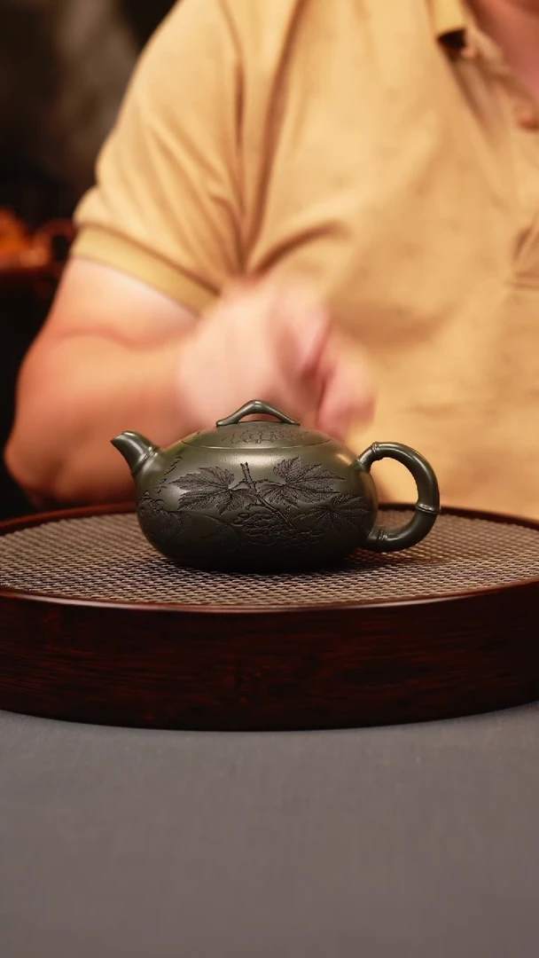 茶壶紫砂绿泥 扁西施 刻绘