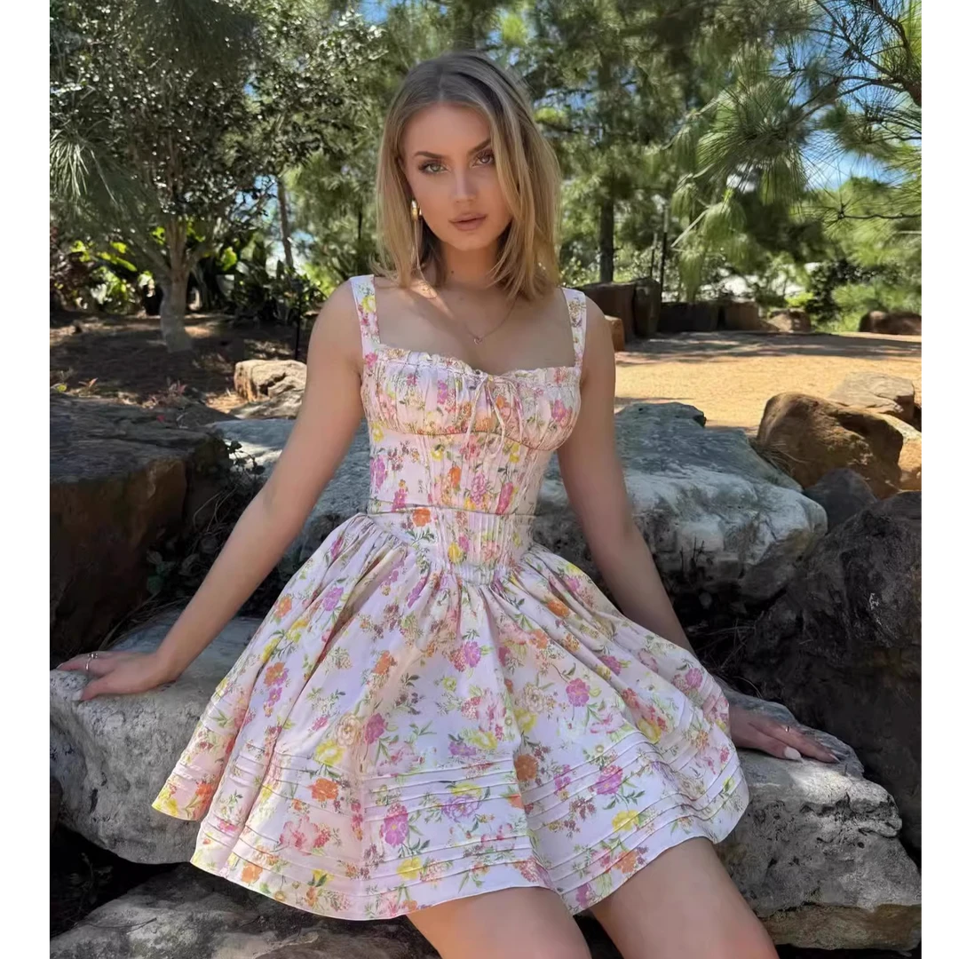 pinkmoon法式田园碎花吊带裙收腰显瘦连衣裙花边性感蓬蓬裙短裙女