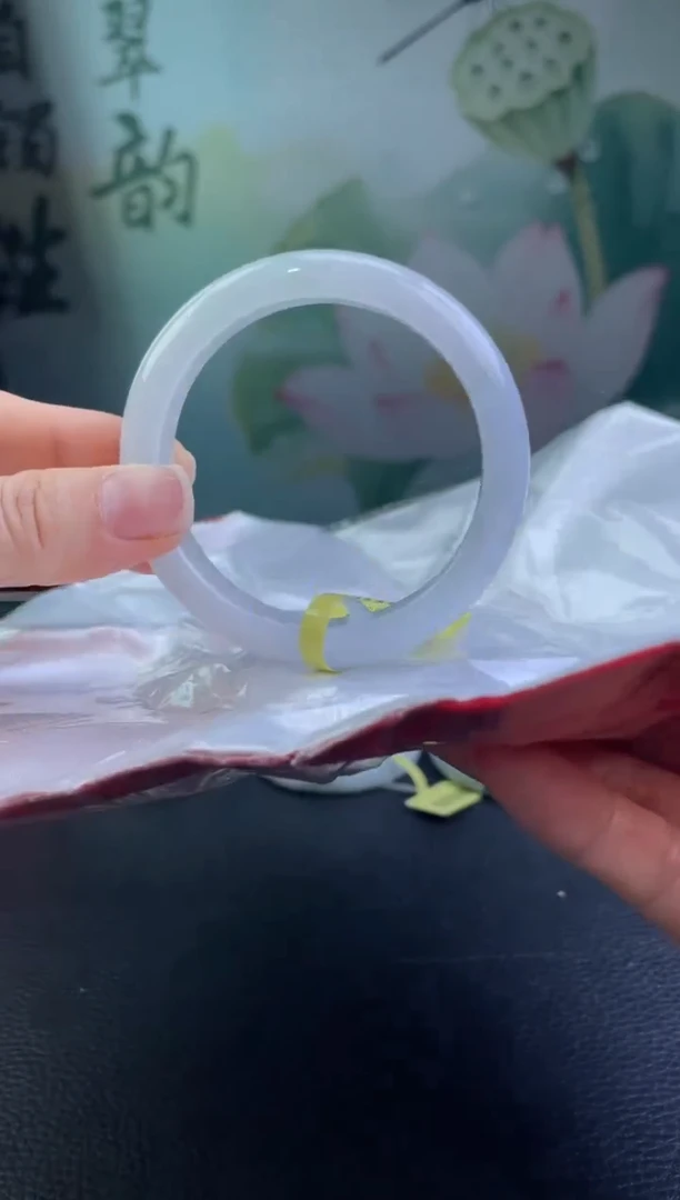 翡翠手镯未镶嵌10翡翠手镯