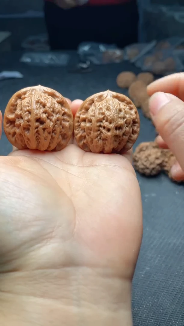 把件文玩核桃w280 金公子40尺