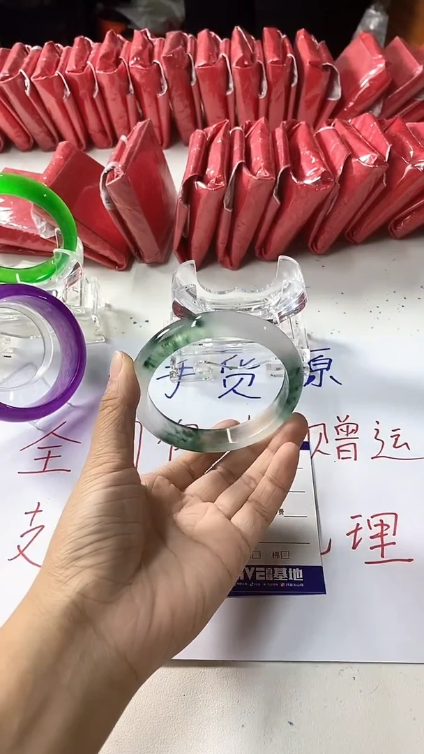 流行美美百搭真实好看直播间303