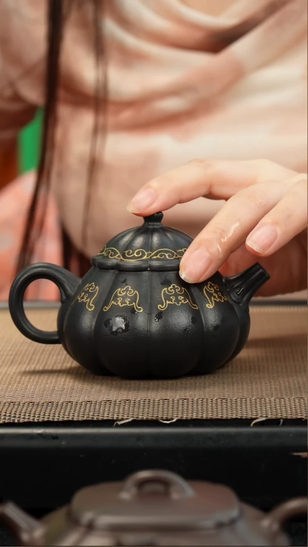 茶壶紫砂紫***木生砂朱泥筋纹文旦150