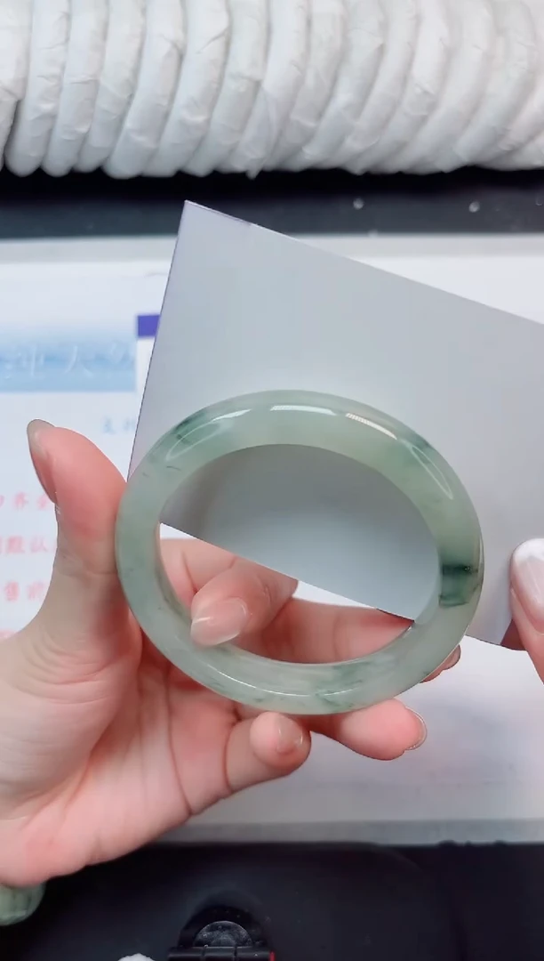 【闪购商品】石英质玉手镯未镶嵌261#55.5