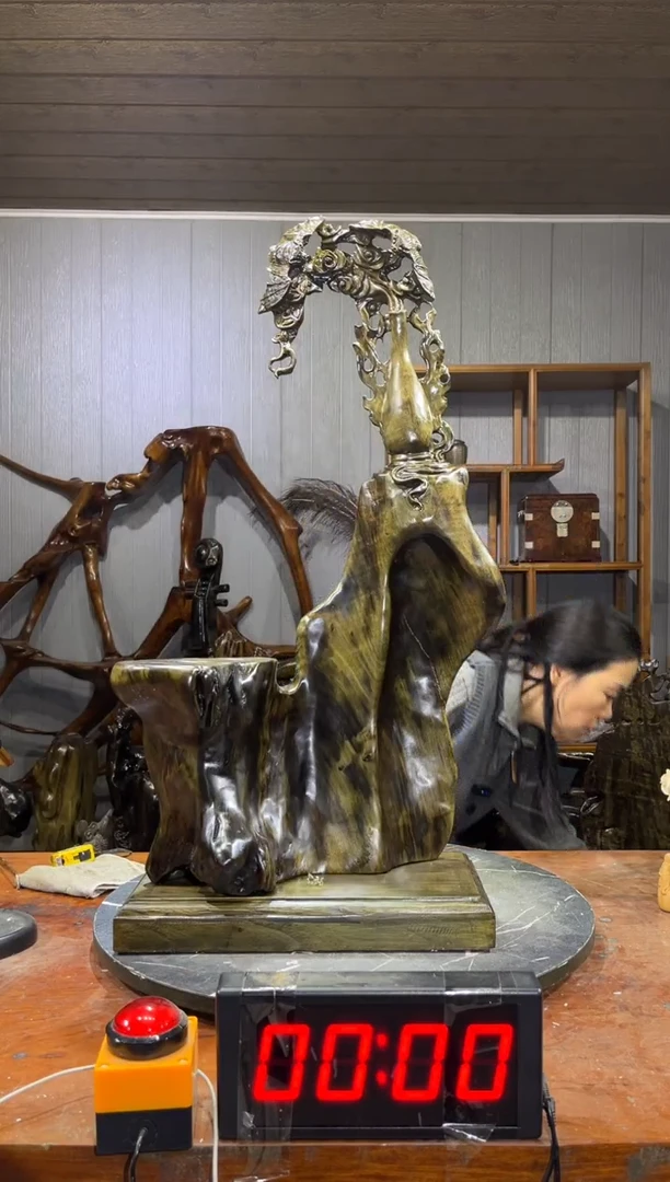 金丝楠容阴沉木花瓶摆件