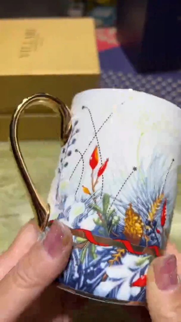 瓷片碗碟好物一件不留@@1