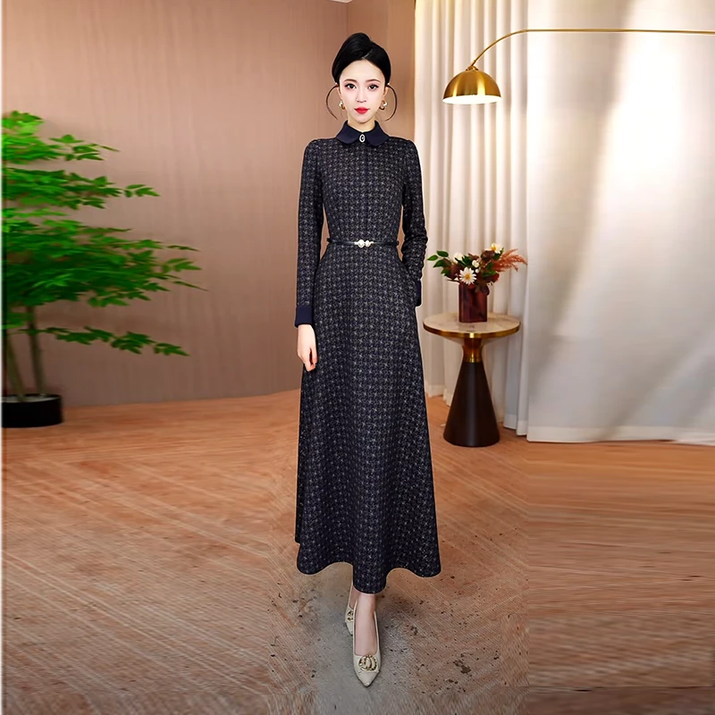 秋冬加厚连衣裙女2025秋季新款修身显瘦气质裙子优雅时尚轻奢长裙