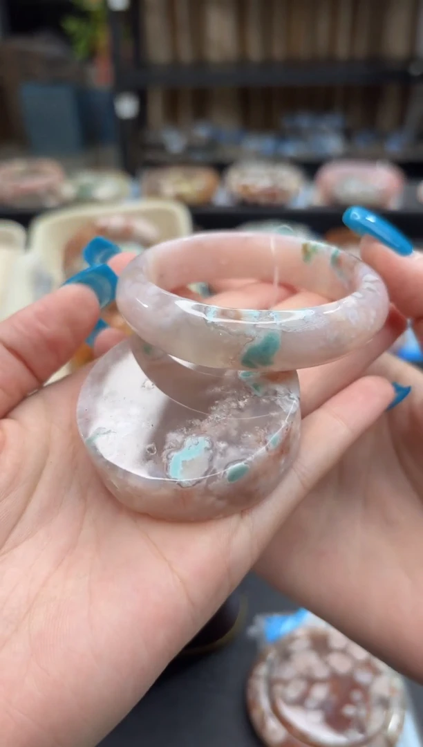 未镶嵌手镯石英质玉744(54圈赠送镯心)