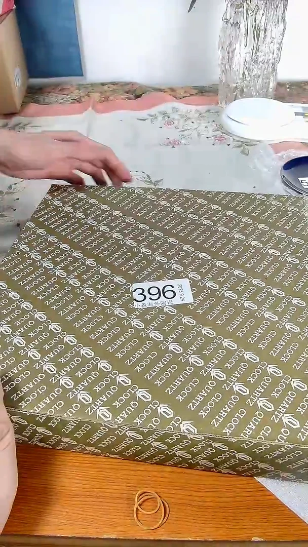 瓷片侯小淼海外陶瓷工艺品