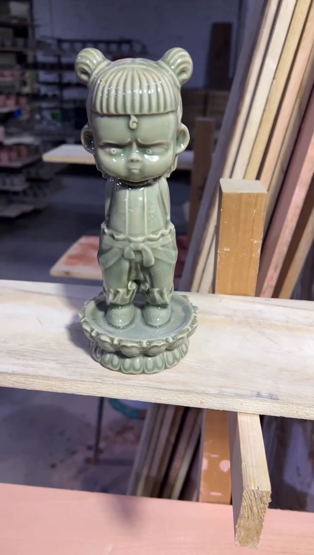 耀州窑哪吒小摆件