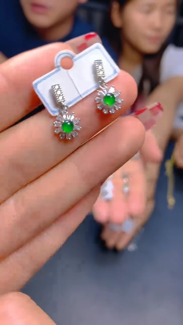 【闪购商品】翡翠耳饰未镶嵌0766362873多样性发一