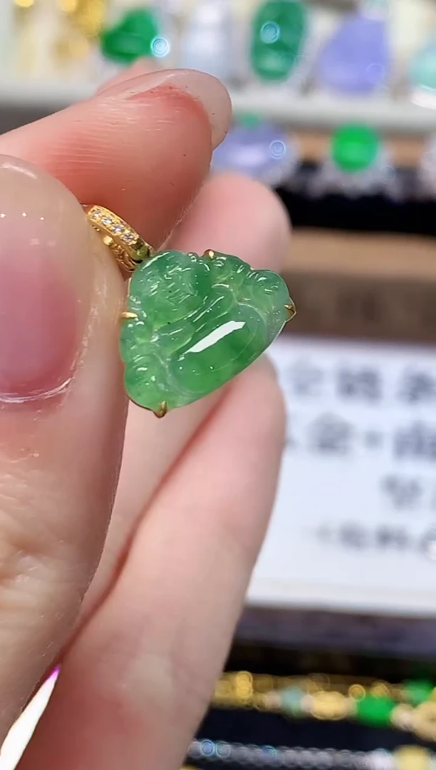 吊坠(不含链)18K金镶嵌翡翠L1501多样性发其一