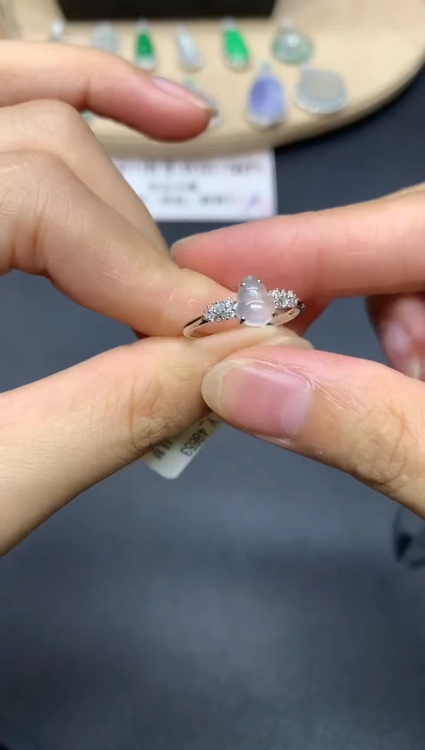 翡翠戒指18K金镶嵌葫芦【无服务费】